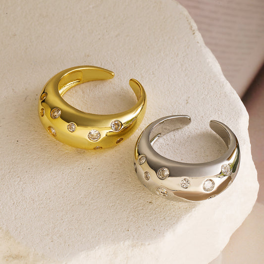 Anillo de Cobre Geométrico Minimalista con Baño de Oro e Incrustación de Circonitas para Mujer