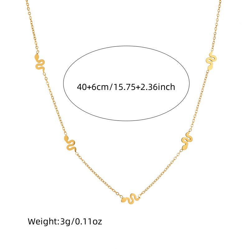 Set di Collana, Orecchini e Bracciale con Ciondolo a Serpente Minimalista in Acciaio Inossidabile Placcato