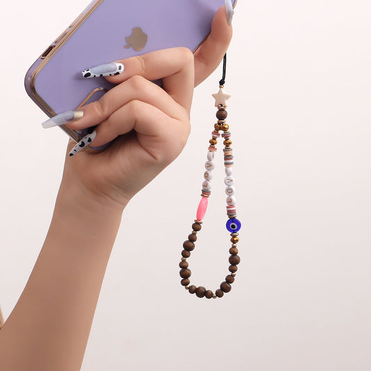 Colgante Chic LOVE Letter Evil Eye para teléfono para mujeres con cuerpo de aleación y acabado galvanizado Cordón para teléfono tejido a mano