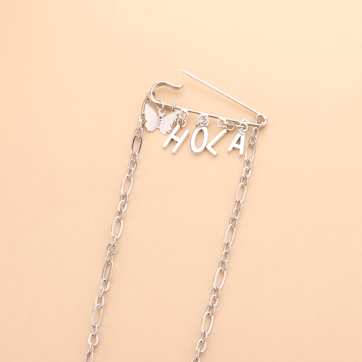 Minimalist Butterfly-Shaped Alloy Brooch with Letter 'HOLA' Design, Electroplated Women's Decorative Pin