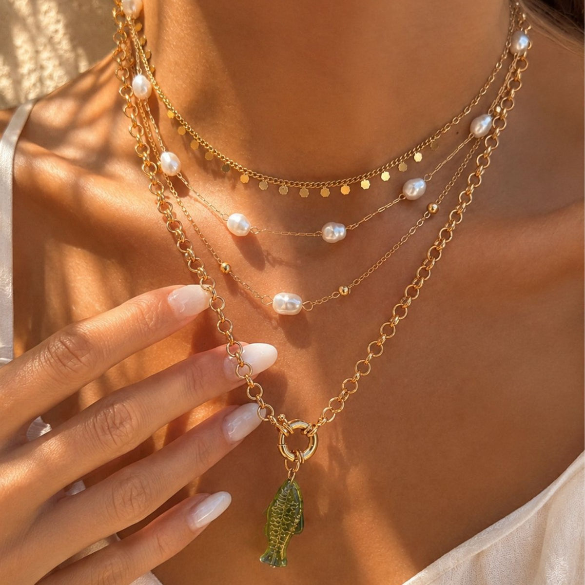 Sweet Plated Brass Animal Fish Resin Pendant Ball Chain Necklace Charm Bar for Women