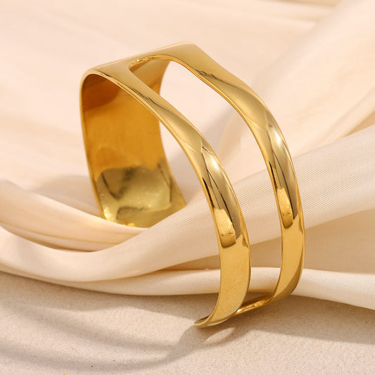 Bracciale doppio strato asimmetrico minimalista in acciaio inossidabile placcato oro 18K da donna