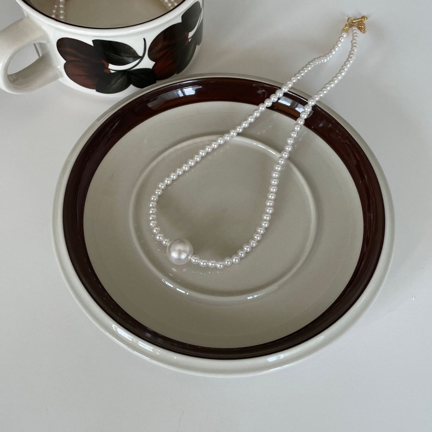 Natural Minimalist Star-Shaped 925 Sterling Silver Necklace with Pearl Accents and Electroplated Finish