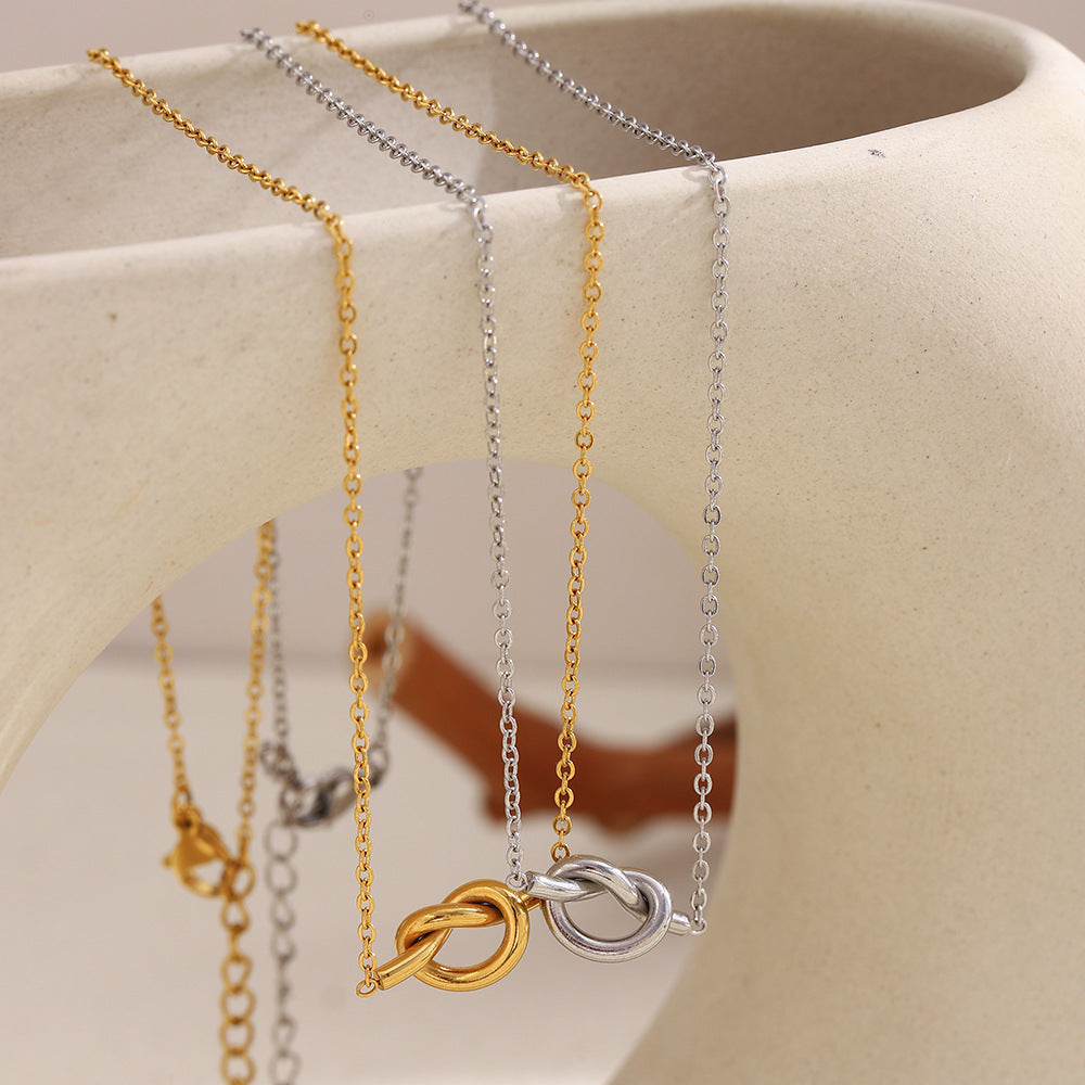 Collana da donna con pendente a nodo, placcato oro 18 carati, in acciaio inossidabile, con geometria minimalista