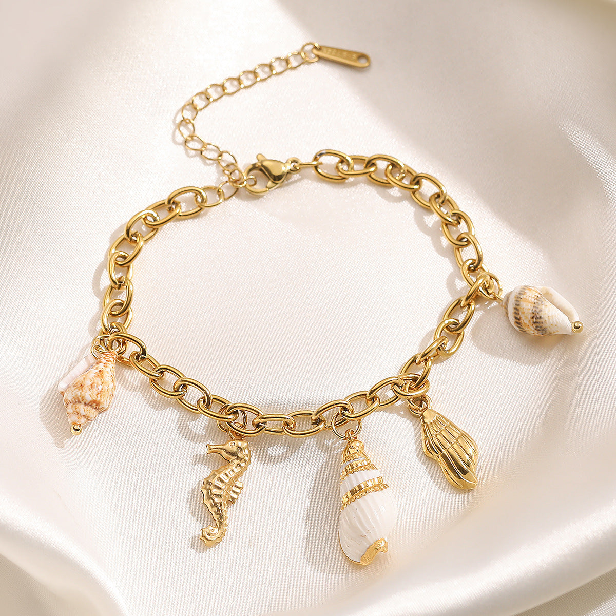 18K Gold Plated Stainless Steel Geometric Shell Seahorse Bracelet for Women
