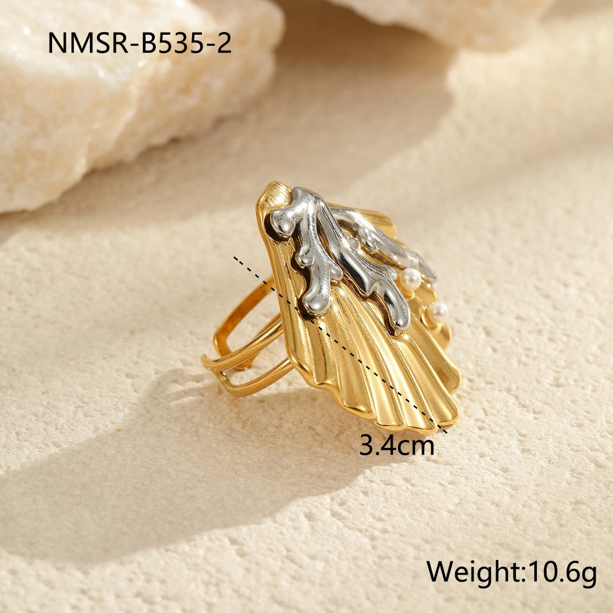 Pendientes, anillos y collar de acero inoxidable geométricos inspirados en el océano con chapado en oro de 18 quilates, textura de concha y detalles de estrellas