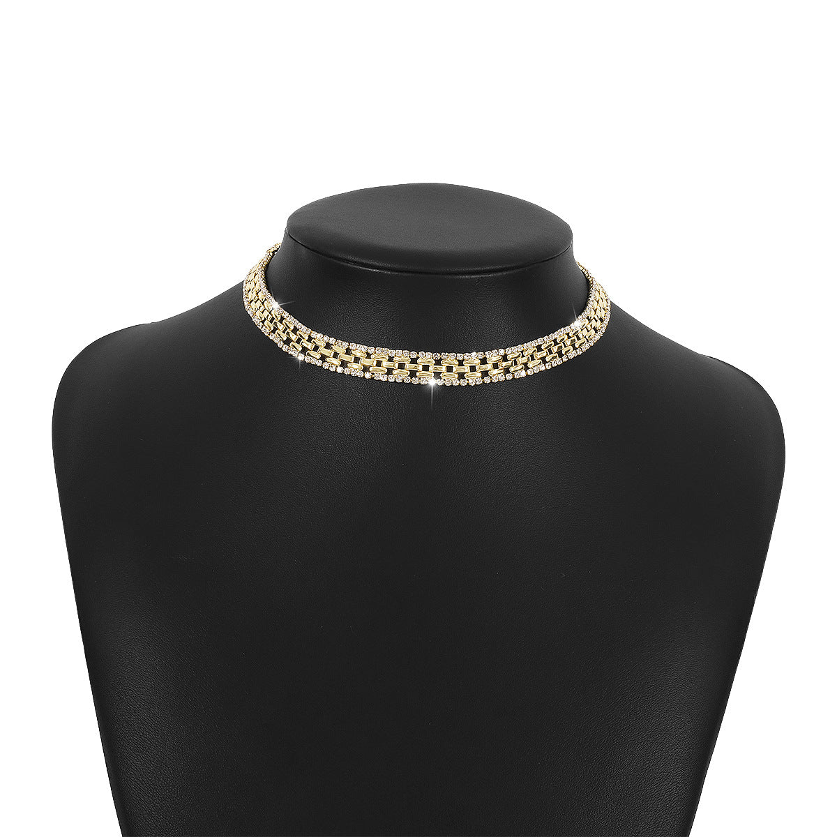 Collar de aleación geométrica vintage con colgante, detalles de pedrería y acabado chapado para mujer