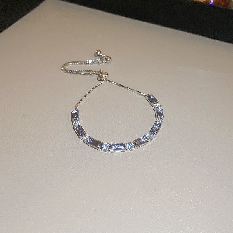 Elegant Heart-Shaped Gold-Plated Zirconia Bracelet for Women with Delicate Luxury Aesthetic