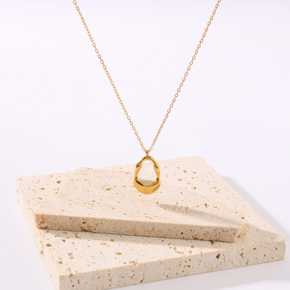 Collana da donna in acciaio inossidabile a ovale cavo geometrico con placcatura in oro 18K e catena a maglie