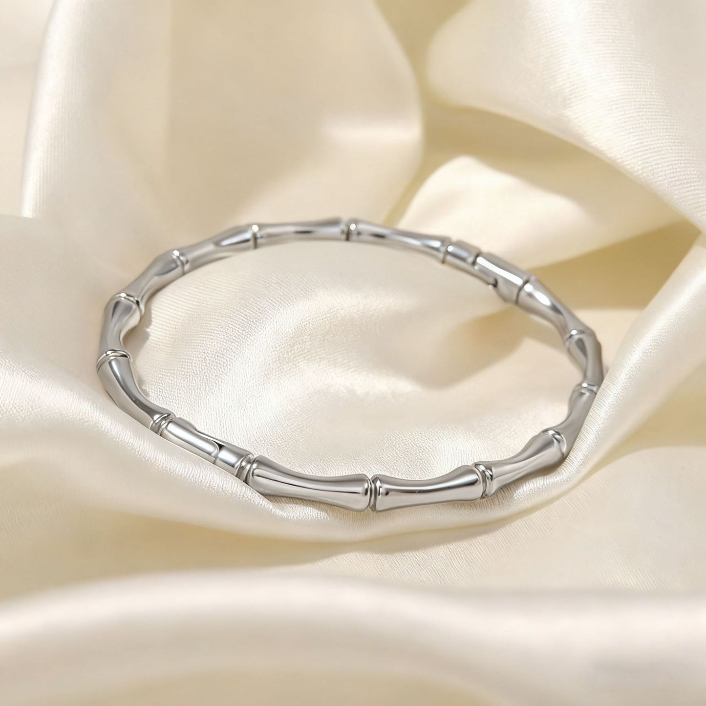 Elegant 18K Gold Plated Geometric Round Titanium Steel Bracelet