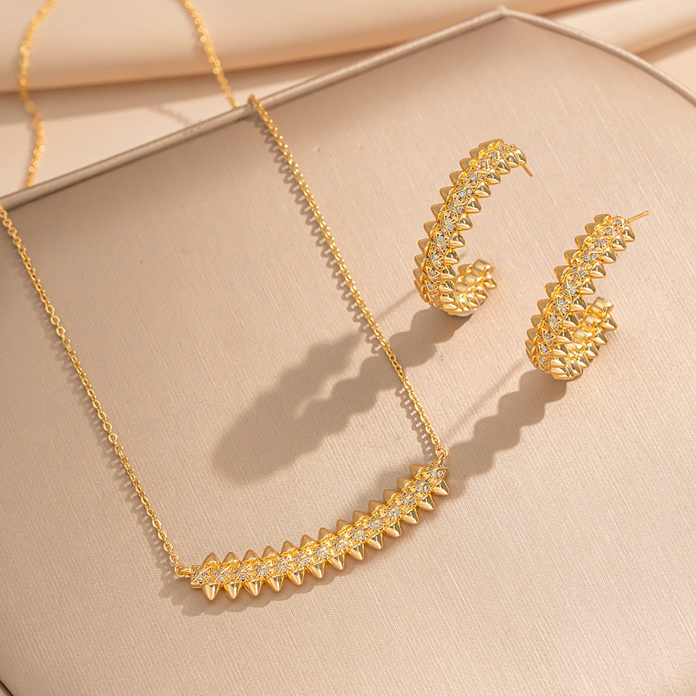 Set di Collana e Orecchini con Ciondolo a Goccia a Cuore Minimalista di Lusso in Acciaio al Titanio con Intarsi di Strass e Placcatura in Oro su Catena a O