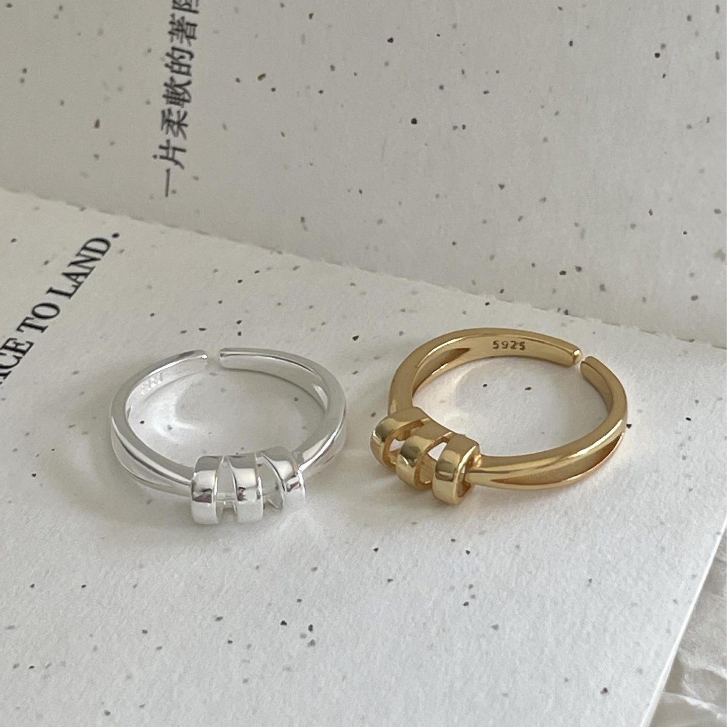 Anillo minimalista de plata de ley S925 con diseño circular geométrico para mujer