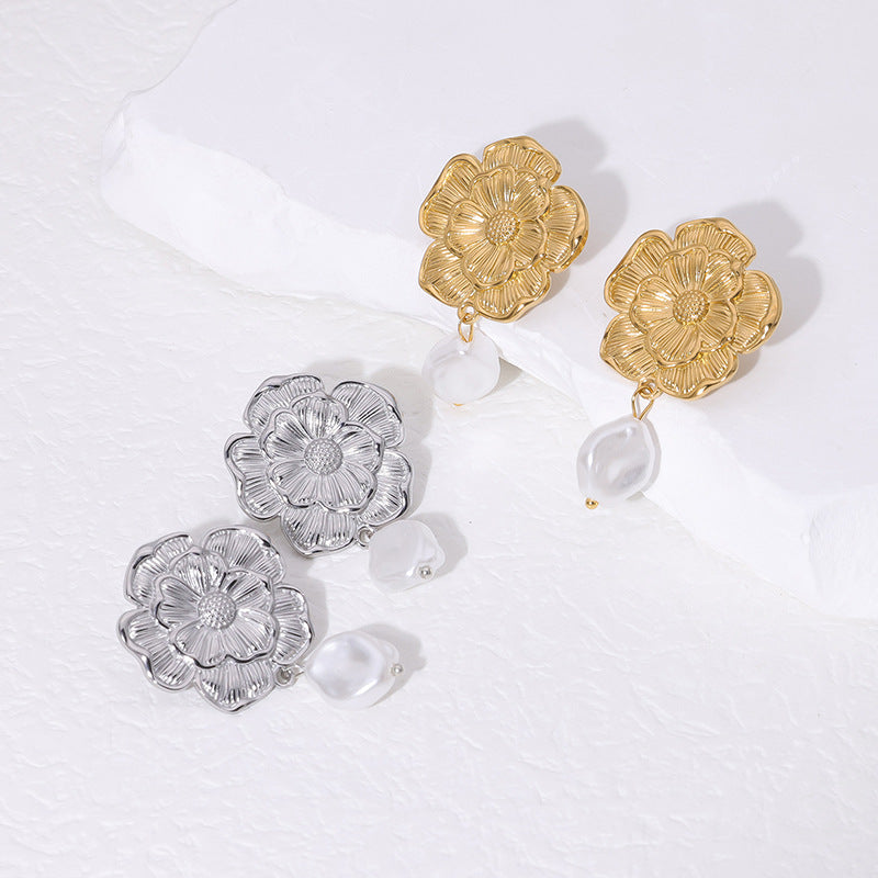 Elegant Floral-Shaped Stainless Steel Stud Earrings with Simulated Pearls and 18K Gold Plating for Women