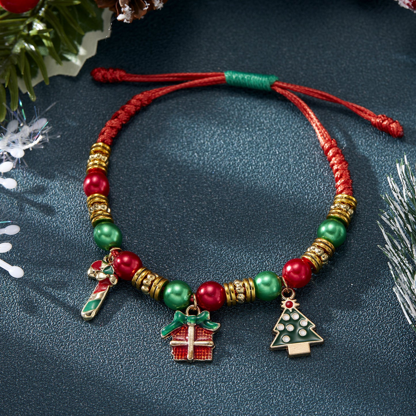 Pulsera de Navidad Ajustable Hecha a Mano con Dijes de Papá Noel y Copo de Nieve, Diseño Geométrico de Aleación, Accesorio Festivo para Fiestas