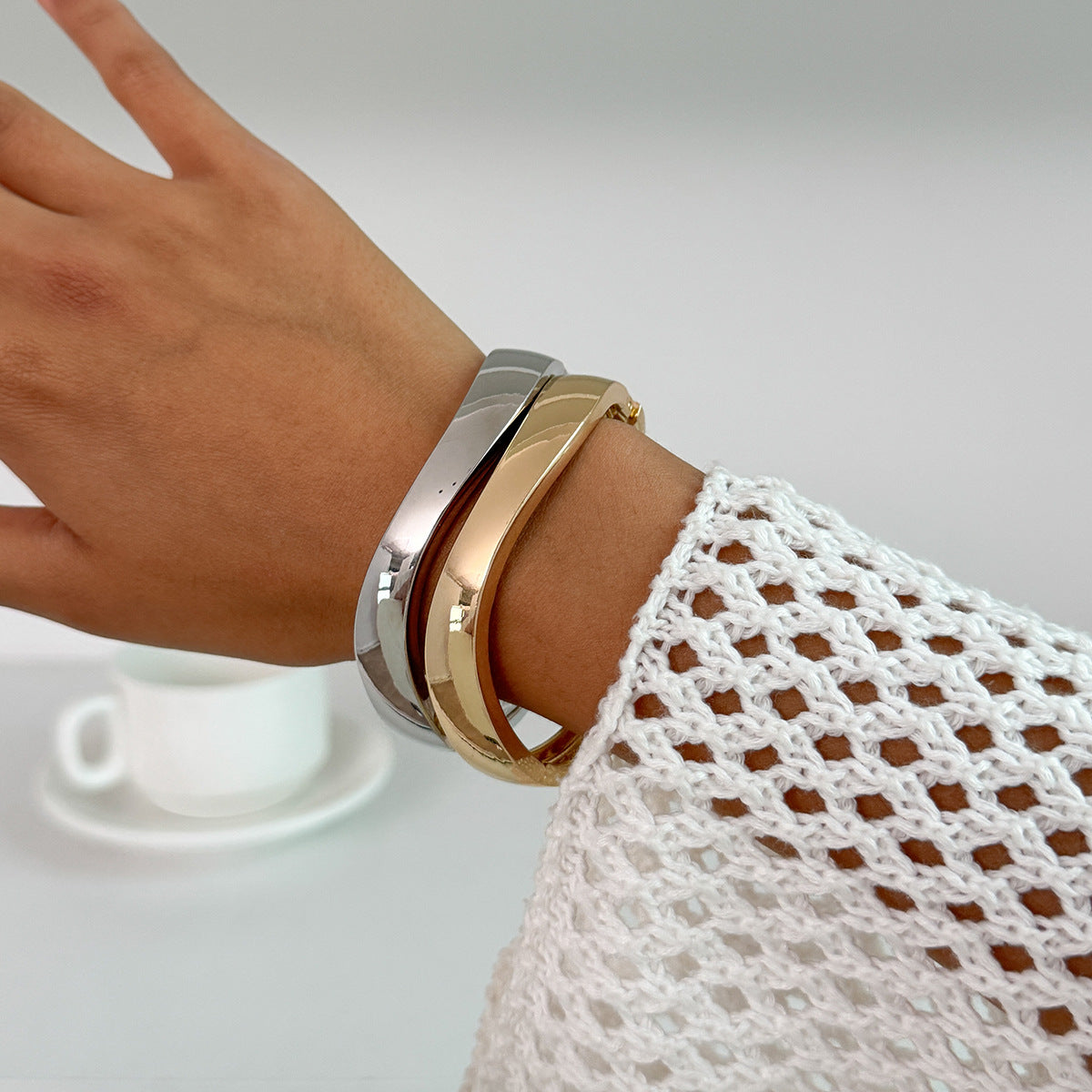 Minimalist Geometric Oval Plated Alloy Bracelet Set