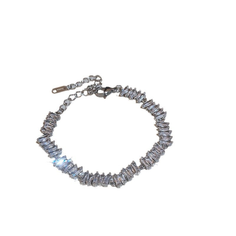 Minimalist Luxury Geometric Brass Inlaid Cubic Zirconia Adjustable Bracelet for Women