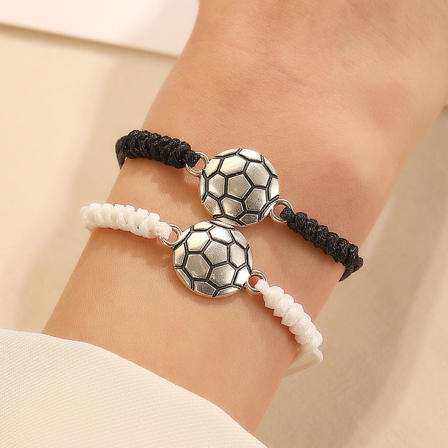 Black and White Contrast Geometric Round Alloy Plated Bracelet Set for Couples