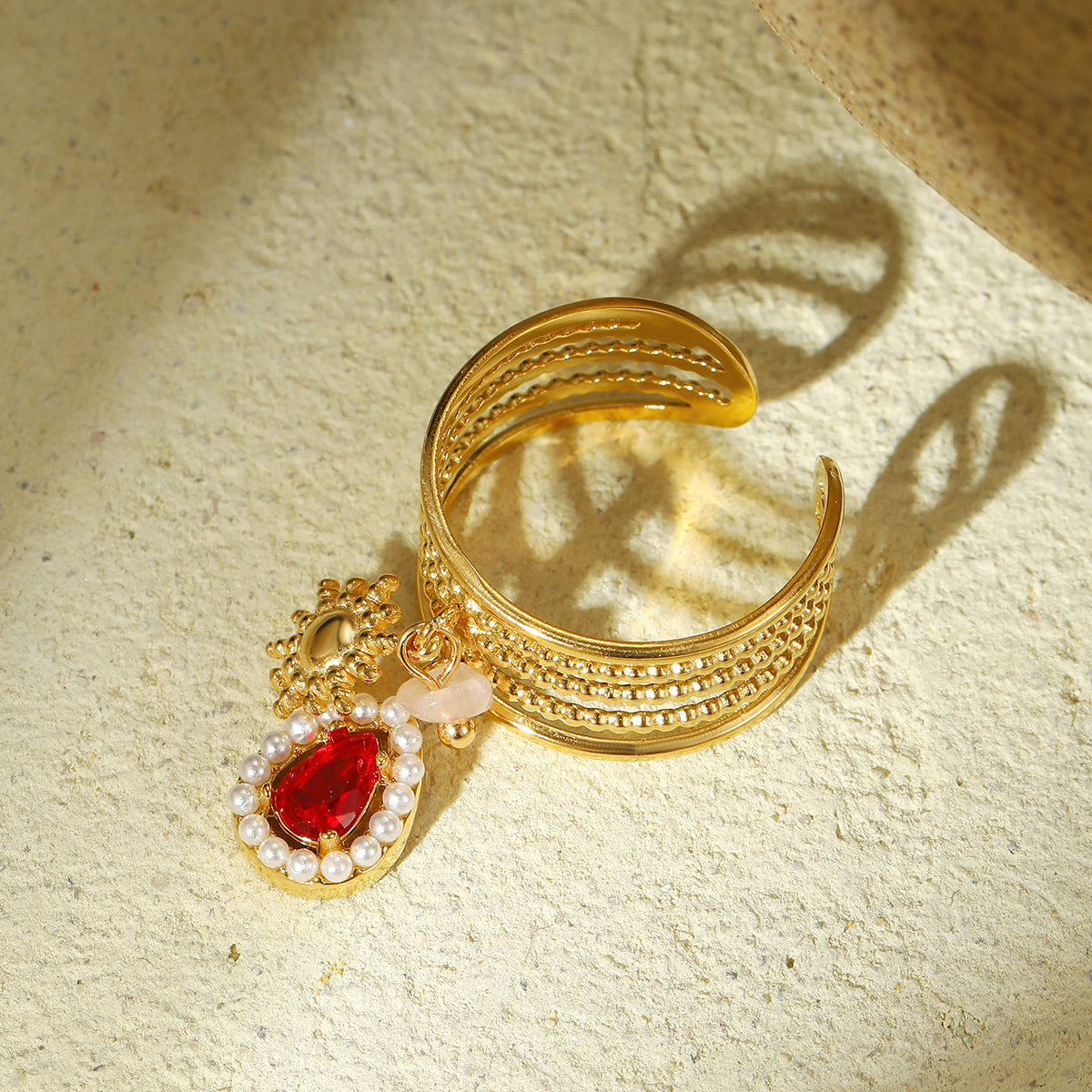 Anillo abierto de acero inoxidable con chapado, estilo francés vintage elegante, con incrustaciones de piedra natural y detalles de perlas