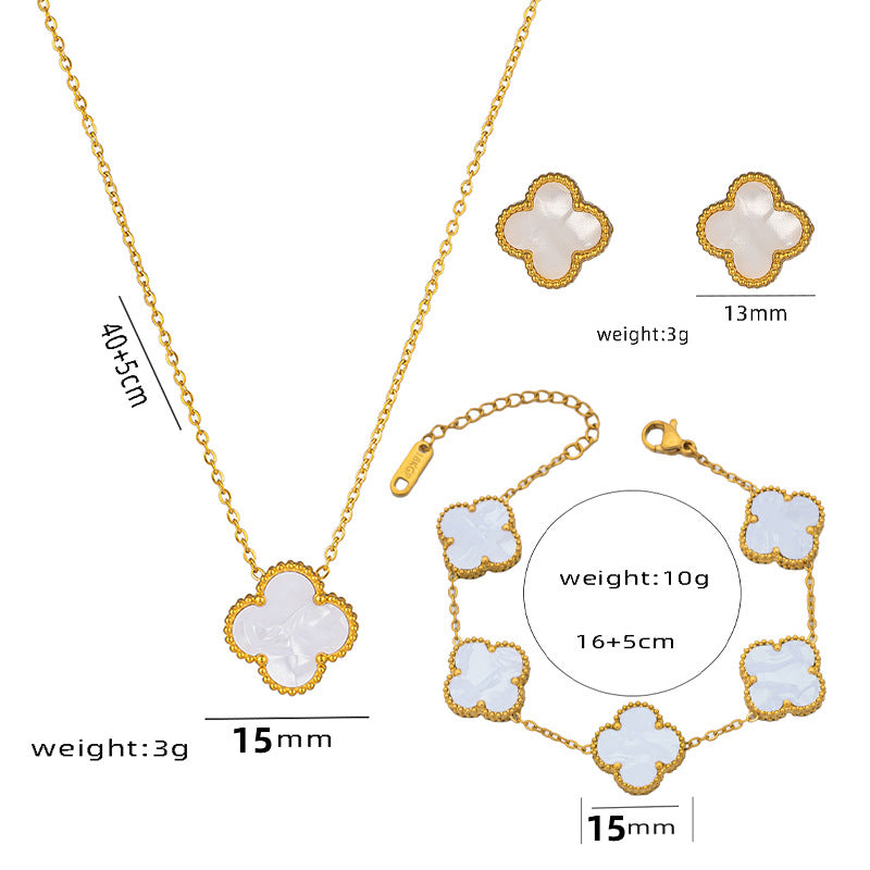 Set di Collane da Donna Minimaliste di Lusso con Cuore e Forme Geometriche in Acciaio al Titanio, Placcate Oro e con Catena a O