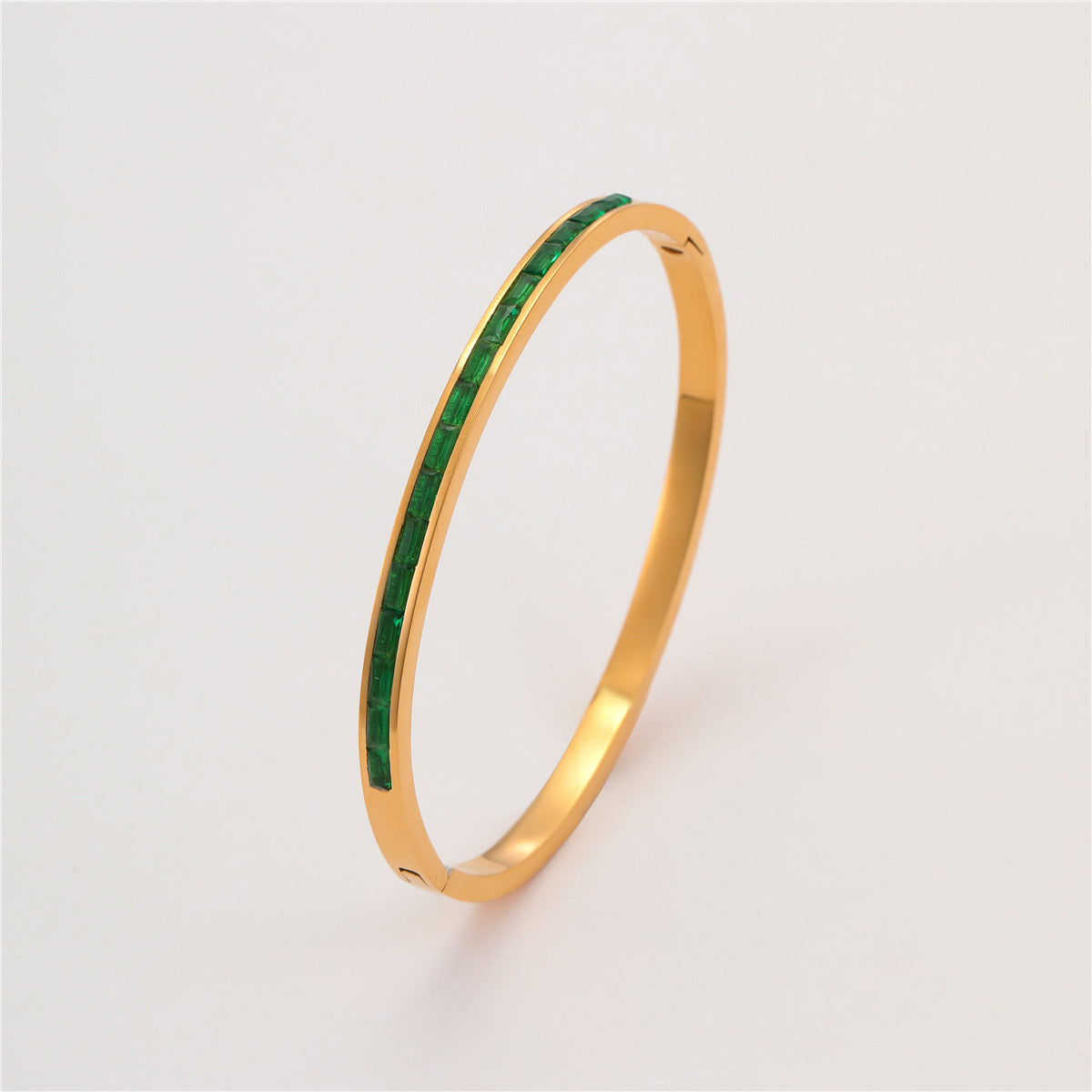 Elegante Pulsera Geométrica de Acero Inoxidable con Incrustaciones de Zirconia de Colores y Acabado Bañado para Mujer