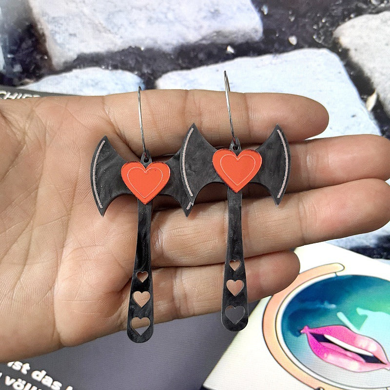 Pendientes de acrílico con forma de corazón y hacha de Halloween, exagerados y con detalles tallados, para usar sin distinción de género