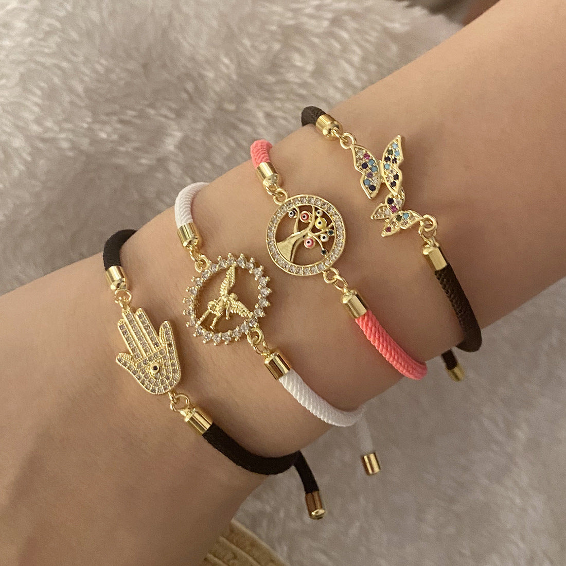 Personalized Butterfly-Shaped Gold-Plated Brass Bracelet with Adjustable Pull Chain