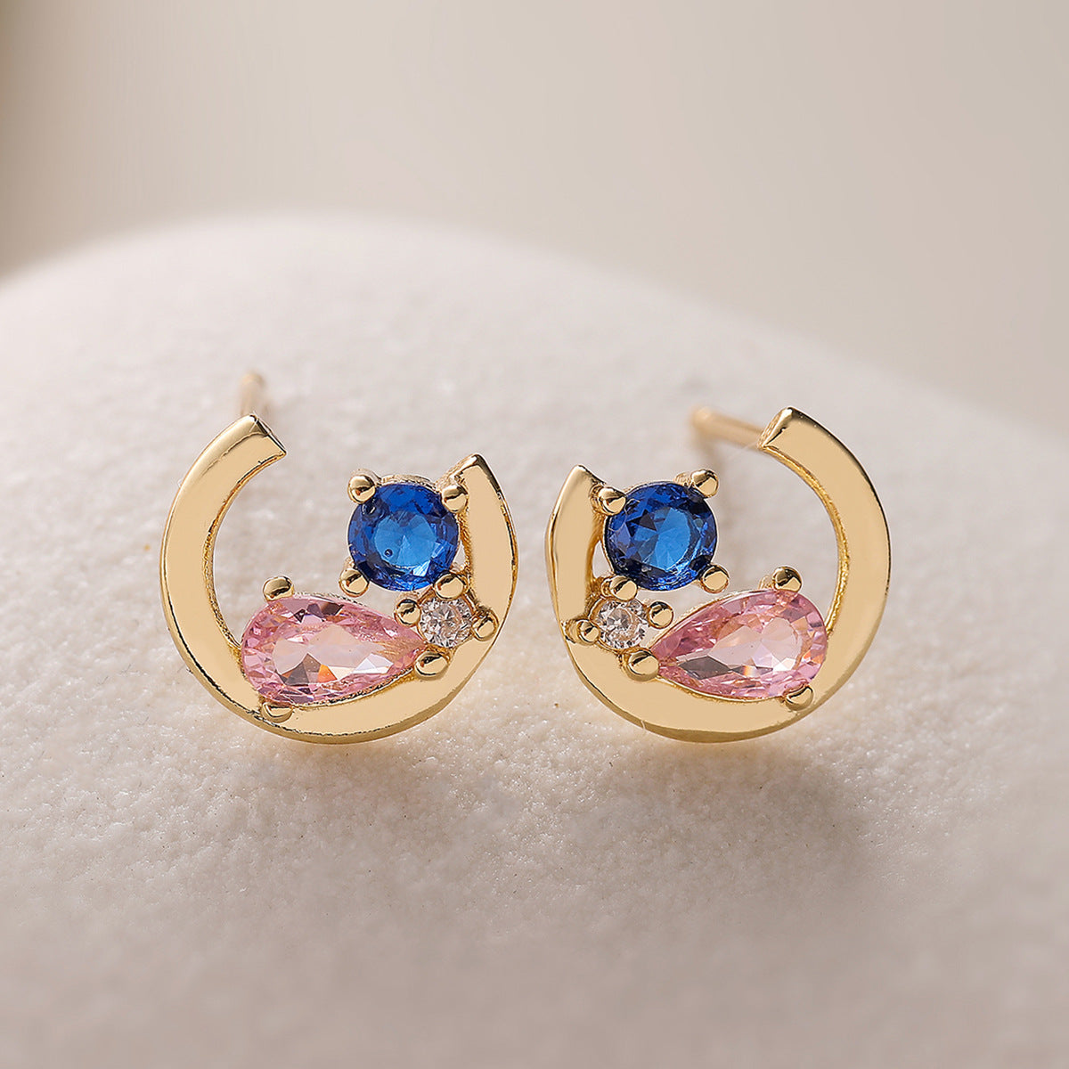 Minimalist Geometric Stud Earrings for Women in Copper with 18K Gold Plating and Zircon Inlay