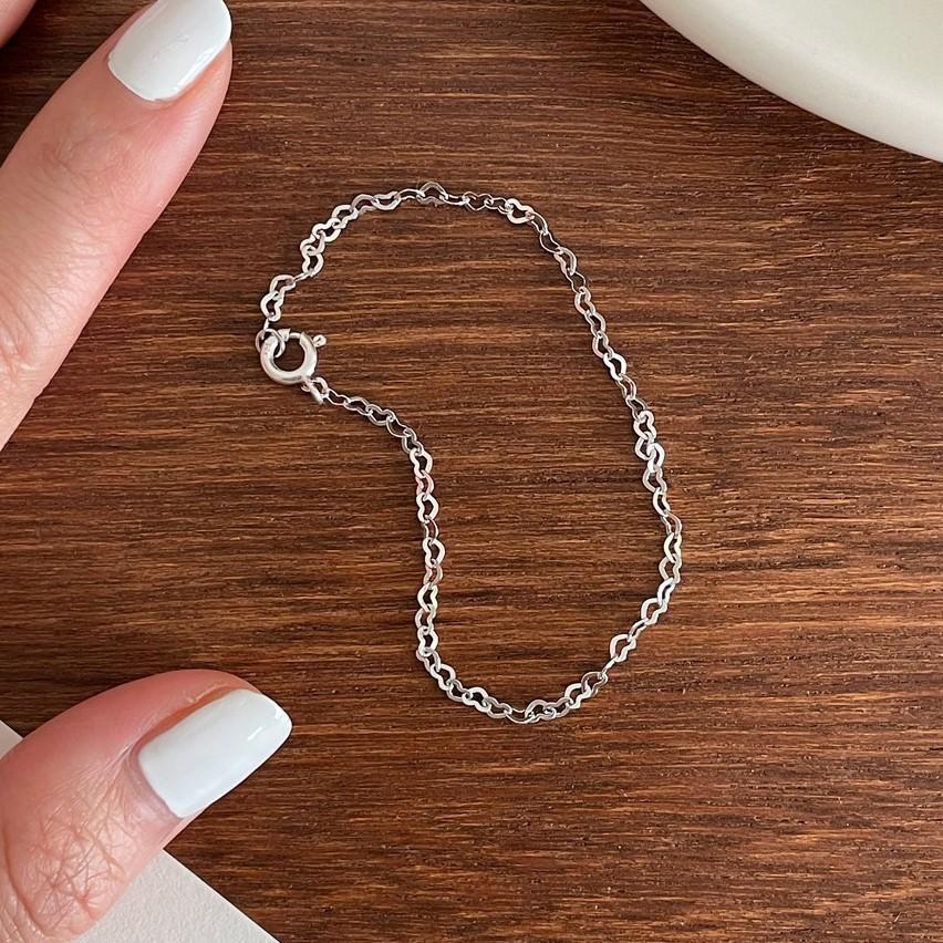 Pulsera Trenzada Minimalista de Plata de Ley 925 con Diseño Geométrico de Líneas Finas en Forma de Corazón