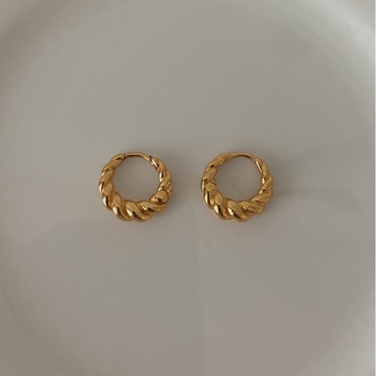 Minimalist Spiral Text Ear Studs for Women in 925 Sterling Silver with Plated Finish