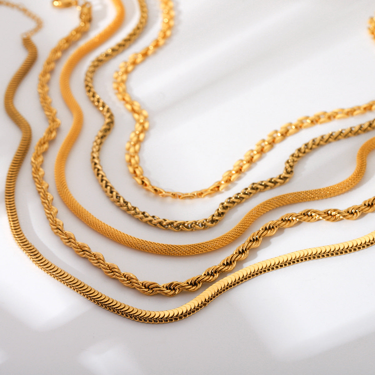 Collana Geometrica Placcata in Acciaio Inossidabile da Donna con Catena a Serpente, Gioielli Minimalisti per Ogni Giorno