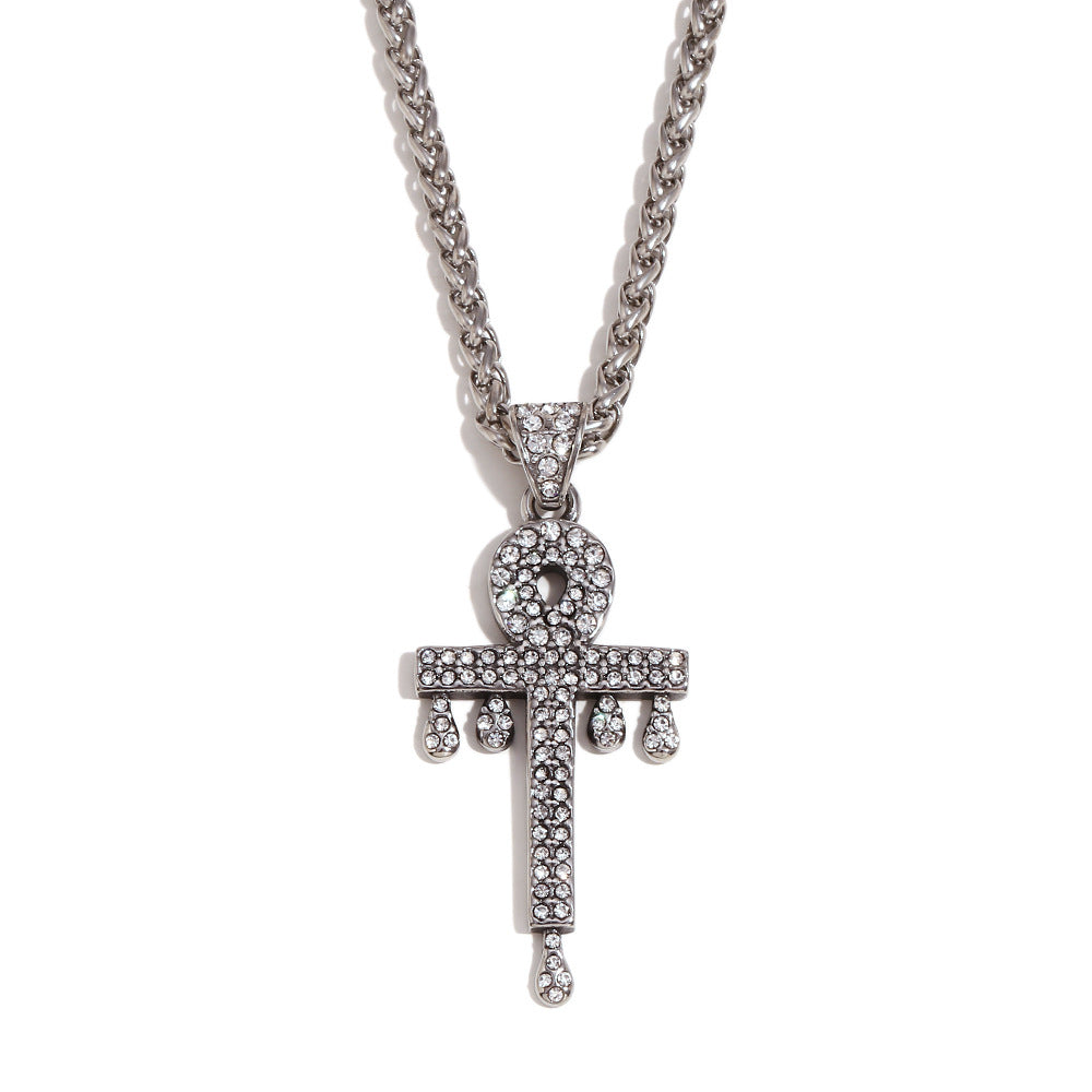 Collar con colgante en forma de llave minimalista para mujer, de acero inoxidable con chapado en oro de 18 quilates y incrustaciones completas de diamantes de imitación en cadena trenzada