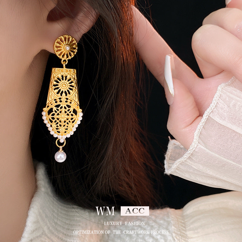 Vintage Floral Hoop Earrings with Pearl Accents in Alloy with Silver-Plated Steel Posts for Women