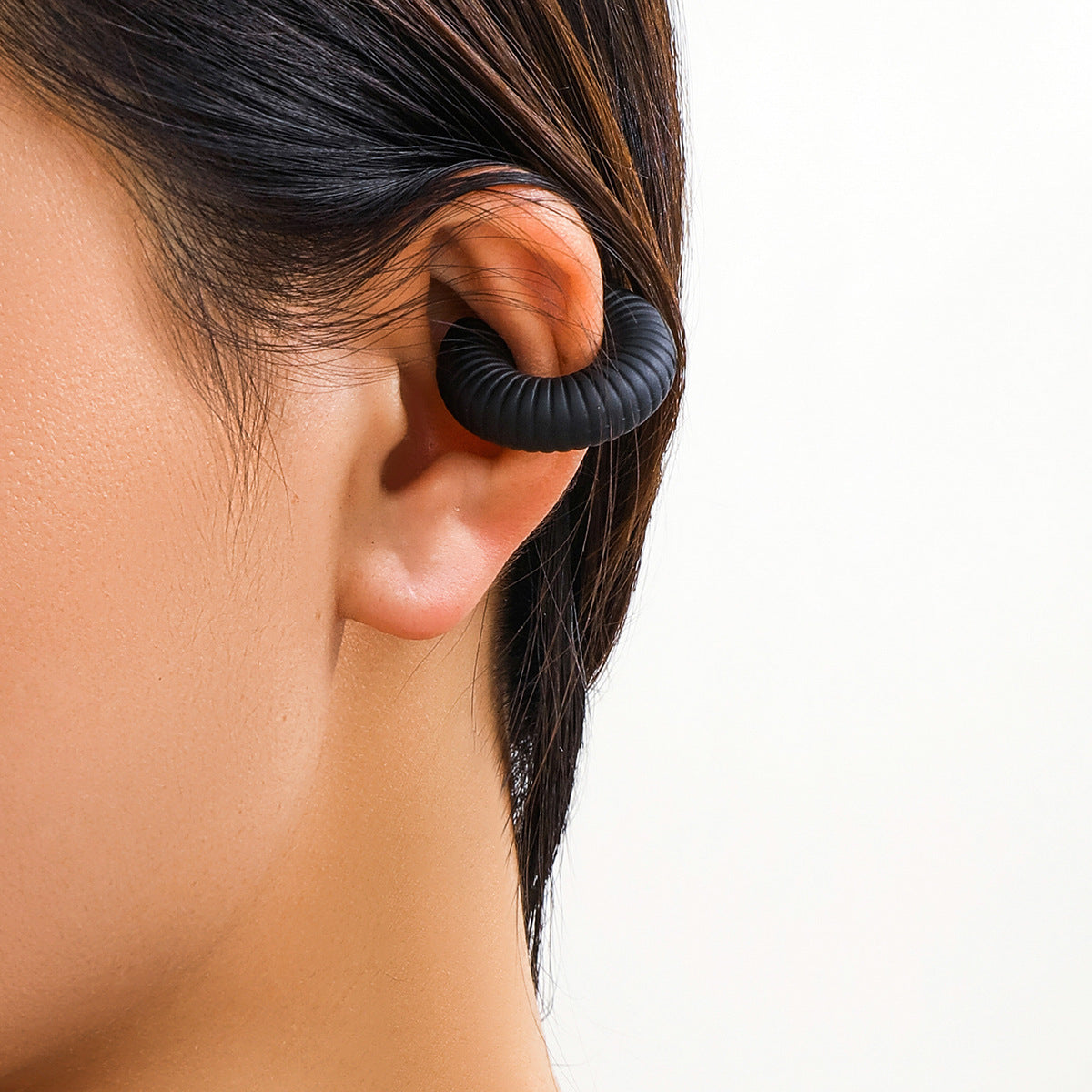 Sweet Striped Round Alloy Plated Ear Cuff for Women
