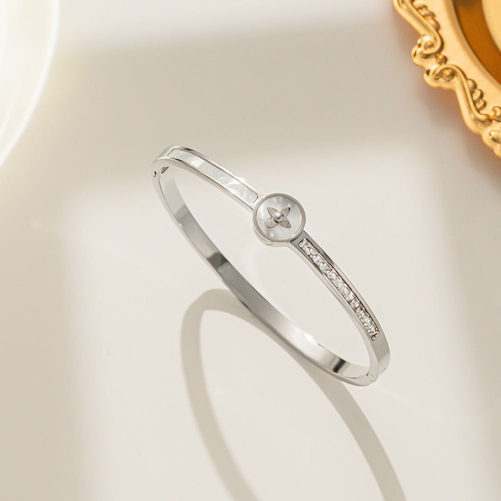 Minimalist Gold-Plated Titanium Steel Bracelet for Women with Rhinestone-Inlaid Shell and Letter Charm