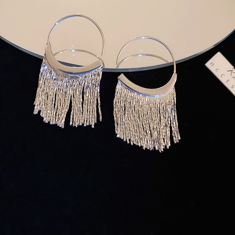 Orecchini a Nappa Geometrici Minimalisti in Metallo Placcato con Perni in Argento Sterling