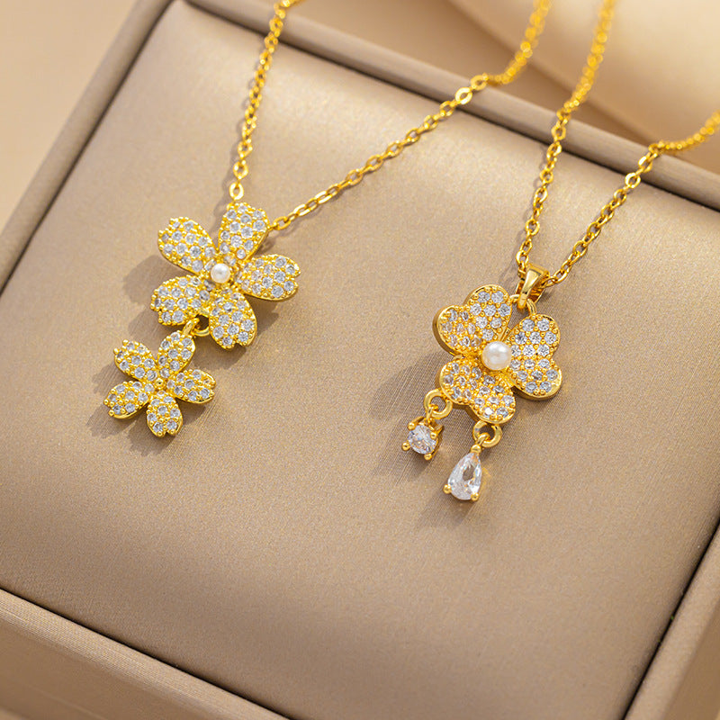 Luxury Minimalist Three-Petal Floral Pendant Necklace for Women in Titanium Steel with Rhinestone Inlay and O-Chain