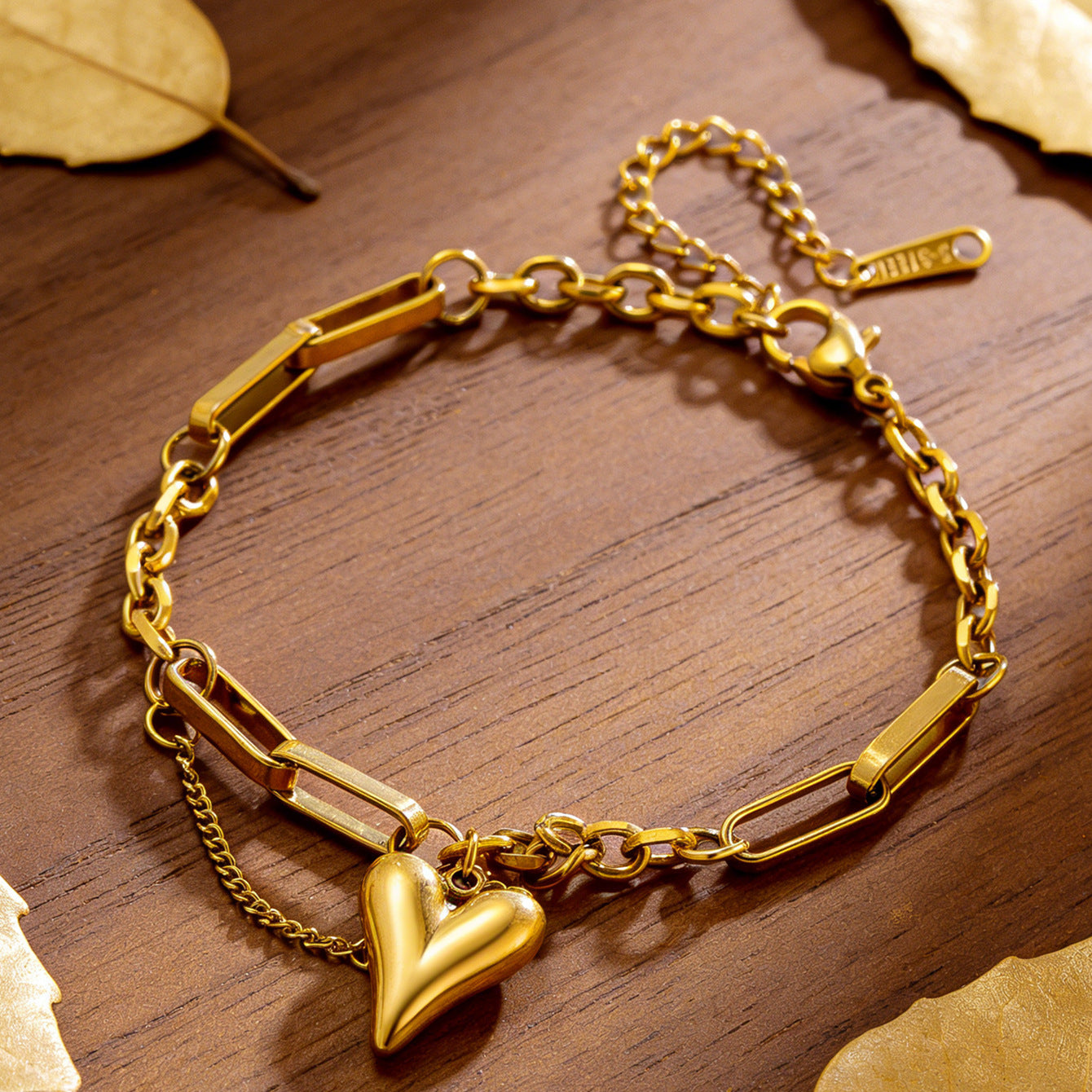 Bracciale da donna a catena in acciaio inossidabile e titanio placcato oro 18 carati vintage con cuore