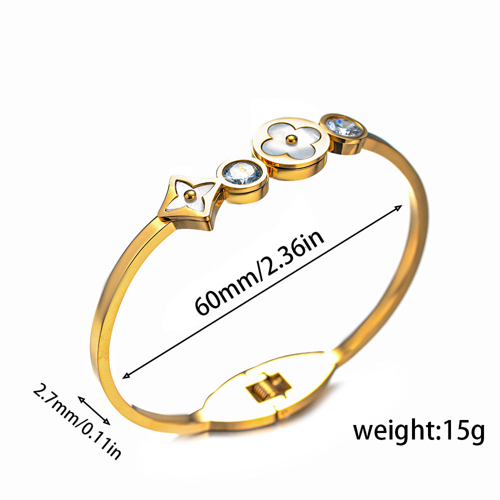 Luxury Fashion 18K Gold Plated Titanium Steel Bracelet Hypoallergenic Vacuum Plating