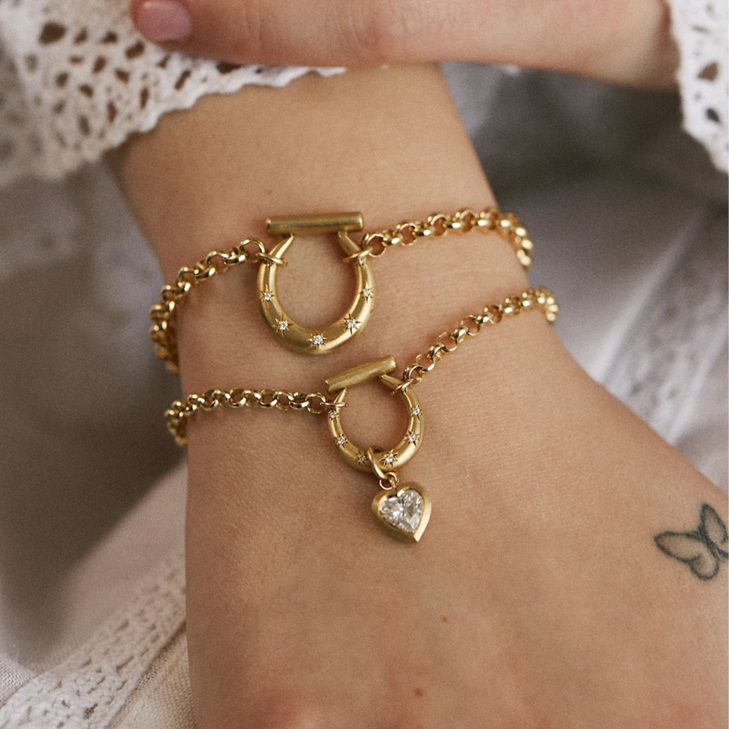 Elegant 18K Gold Plated Stainless Steel Heart Horseshoe Cubic Zirconia Necklace