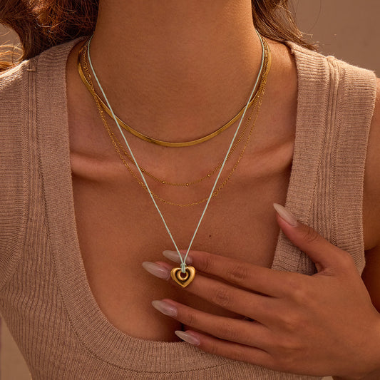 Collana a Catena Serpente in Acciaio Inossidabile a Forma di Cuore alla Moda con Placcatura in Oro 18K per Donna
