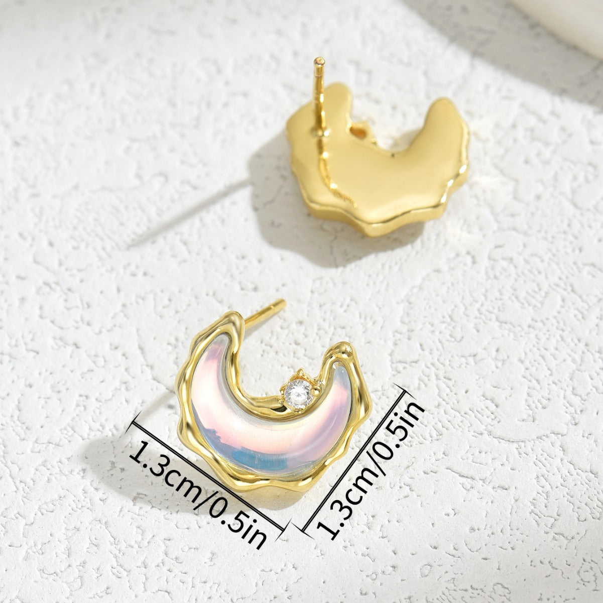 Pendientes minimalistas geométricos de luna creciente en cobre con esmalte para mujer