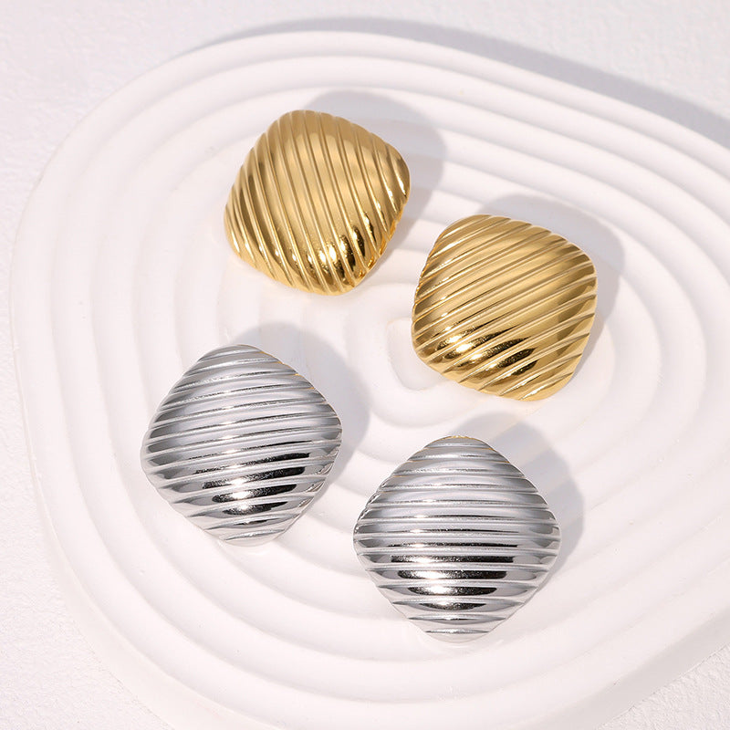 Orecchini a perno quadrati geometrici in acciaio inossidabile da donna con finitura placcata Design di moda minimalista di ispirazione francese