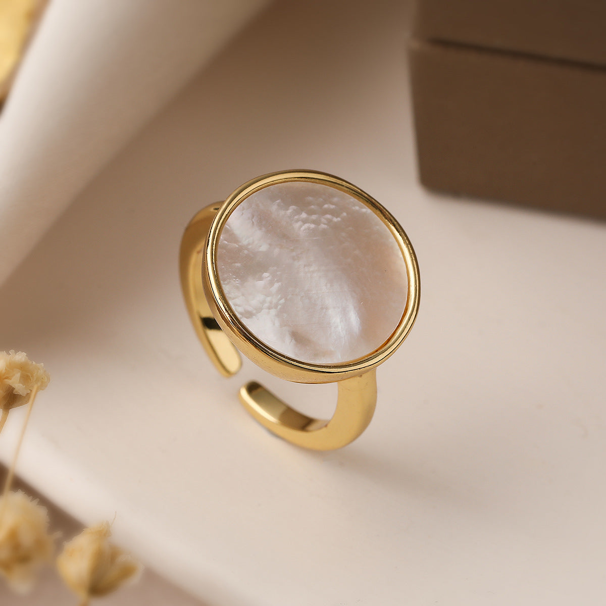 Minimalist Geometric Open Ring for Women Made of Brass with 18K Gold Plating and White Abalone Inlay