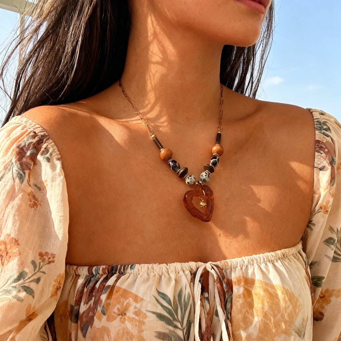 Collana Vintage Bohemien con Cuore in Resina e Acciaio Inossidabile da Donna