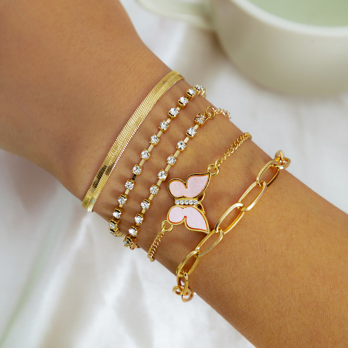 Bracciale a forma di farfalla in lega con intarsio di strass da donna, design minimalista a catena serpente, stile fresco e dolce