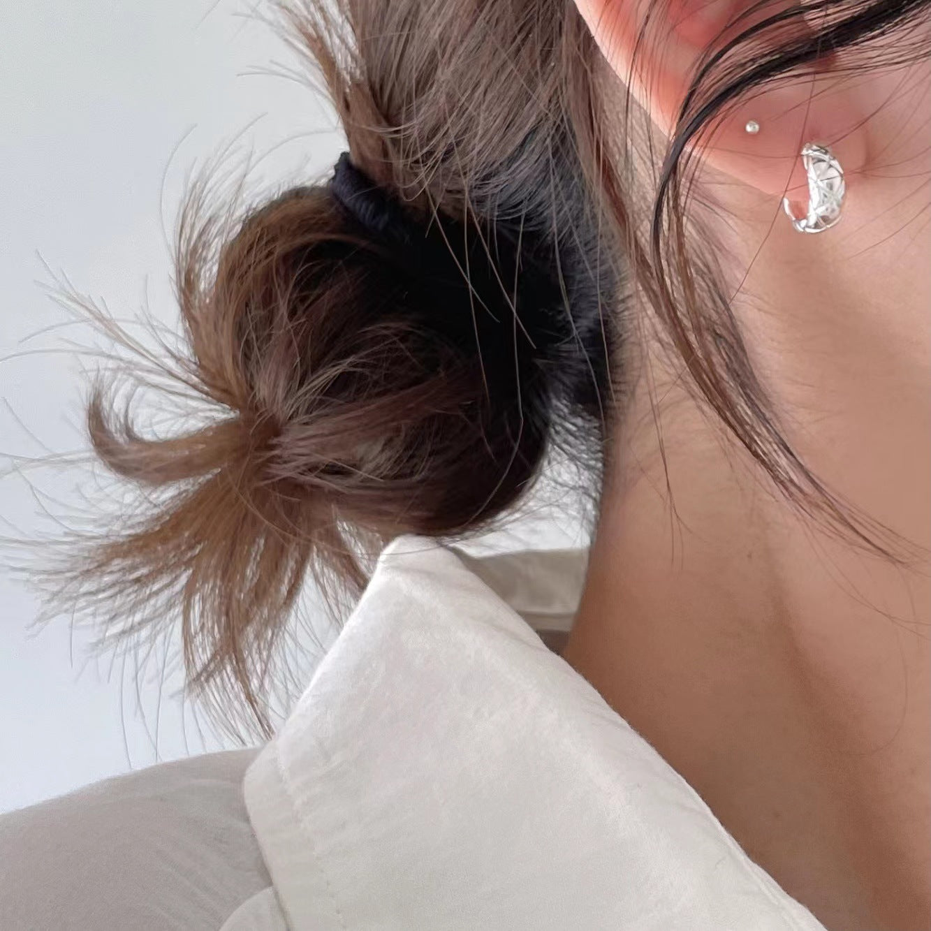 Minimalist Geometric Line Pattern 925 Sterling Silver Letter-Style Stud Earrings for Women