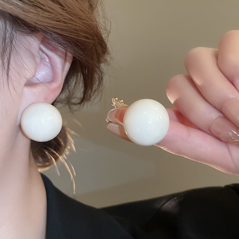 Orecchini a perno con perle dolci, eleganti e floreali per donna con perni in argento sterling 925