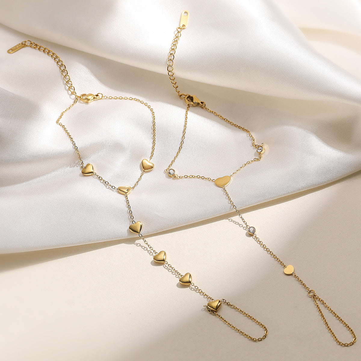 Minimalist 18K Gold Plated Heart Geometric Stainless Steel Hand Chain for Women