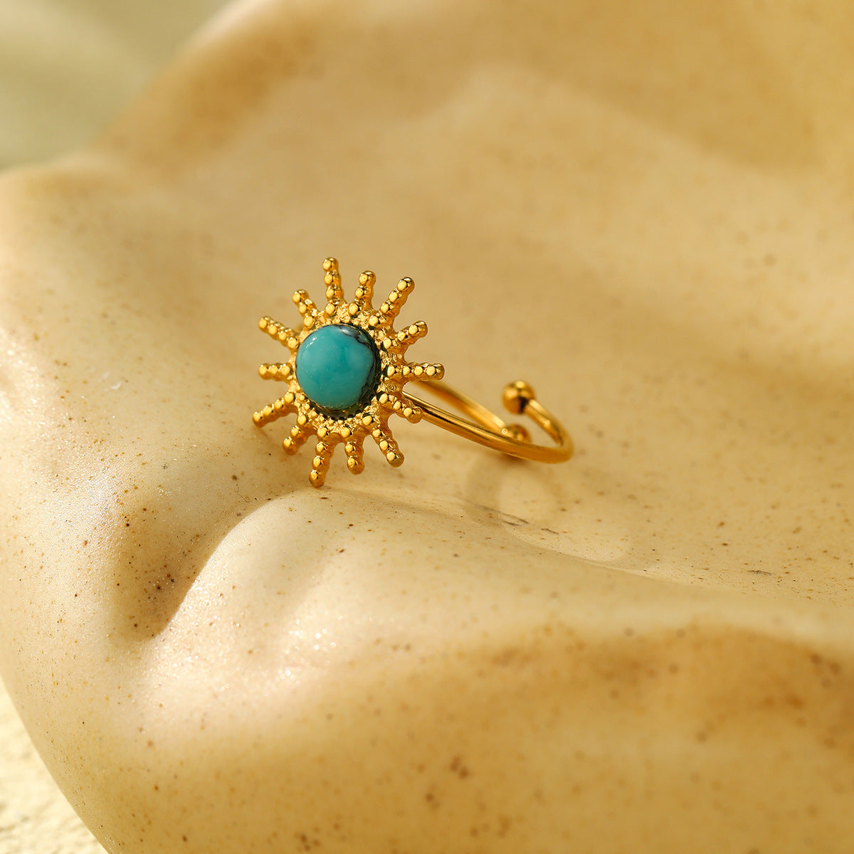 Anillo abierto ajustable de acero inoxidable chapado en oro de 18 quilates con patrón de sol turquesa, estilo vintage para mujer