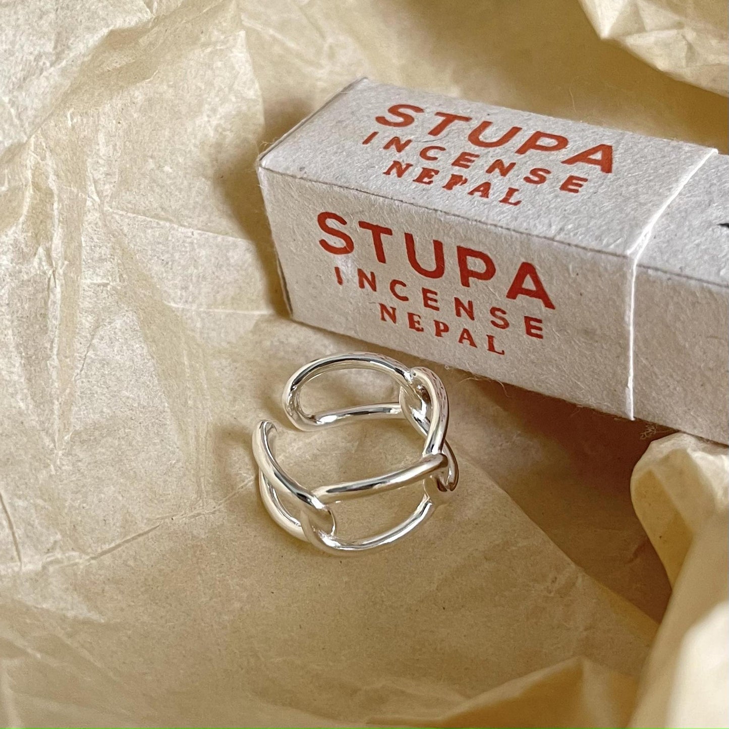Anillo Enchapado Geométrico Minimalista de Plata de Ley 925
